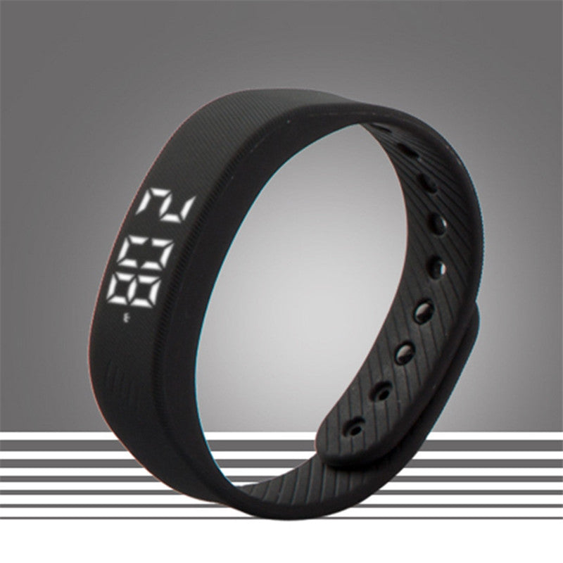 Smart pedometer bracelet